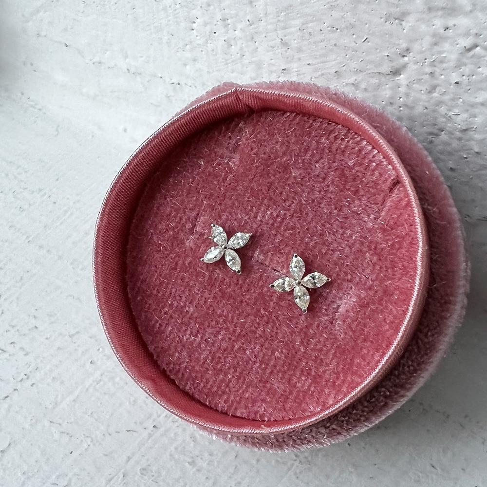 [Purple LABEL #23] 18K Marquise Diamomd Flower Earrings